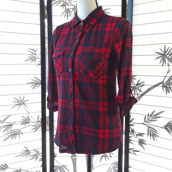 Polly & Esther Red Plaid 3/4 Sleeve Fitted Top - Picture 4 of 11